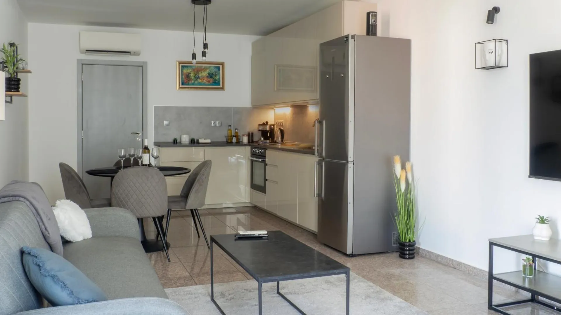 Vertigo2 Huge Apartment 2 Bedrooms Balcony Parking Sofia